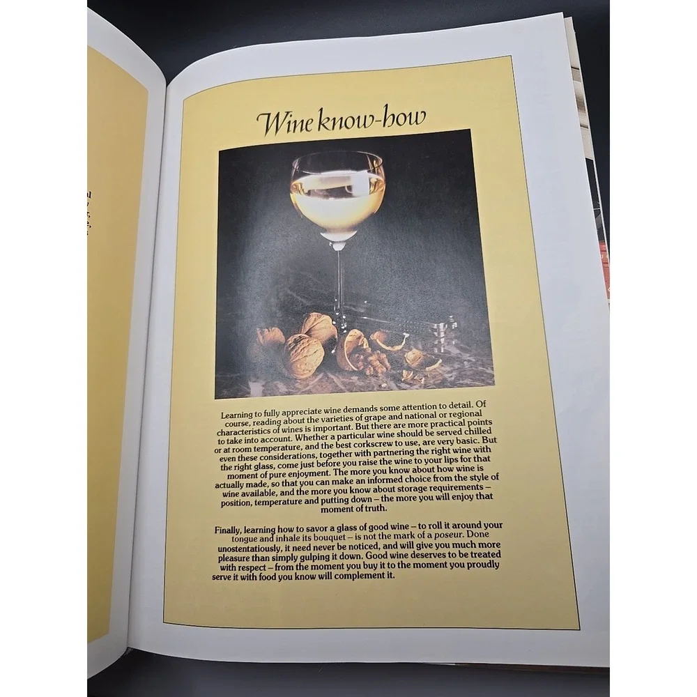 Wine and Dine By Robin Young‎